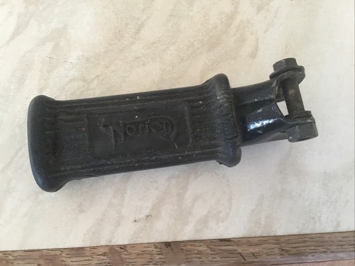 Norton rear foot peg - foot, 7